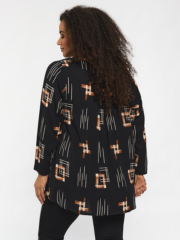 SBERIT - Plus Size Bluse fra Studio