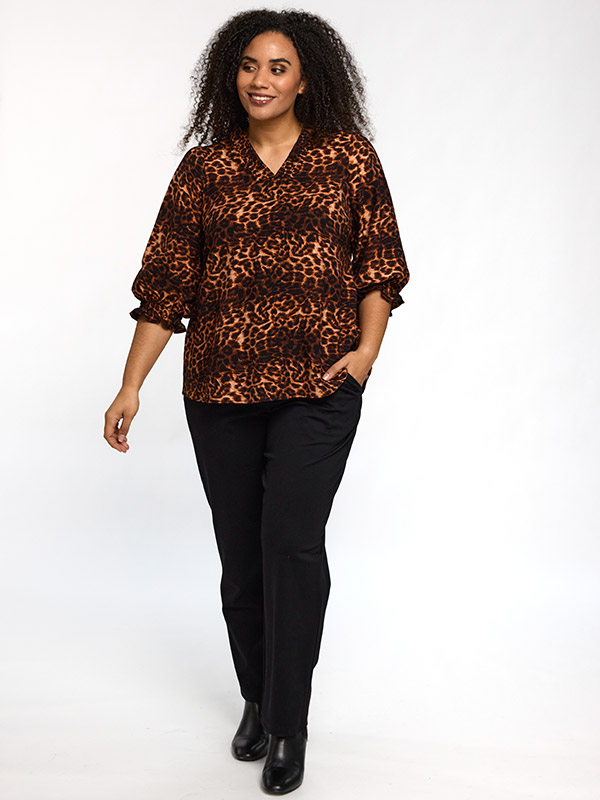 SFEODORA - Plus Size Bluse fra Studio