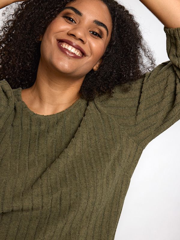 SILANA - Plus Size Bluse fra Studio