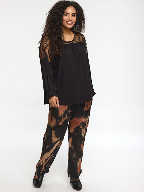 SMILLE - Plus Size Bluse fra Studio