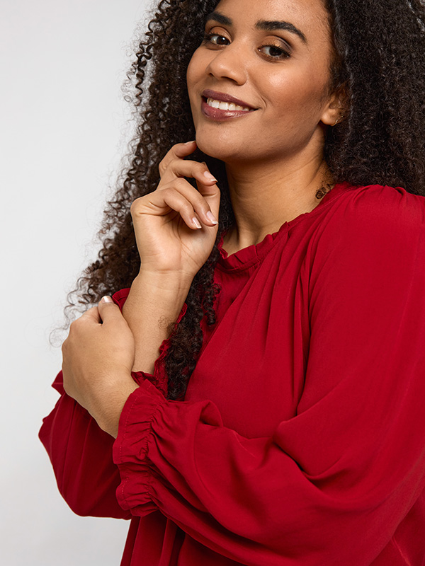SMARGRETHE - Plus Size Bluse fra Studio