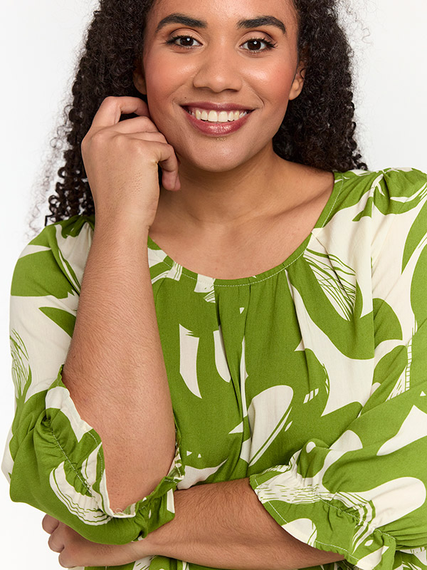 SFARZANA - Plus Size Bluse fra Studio