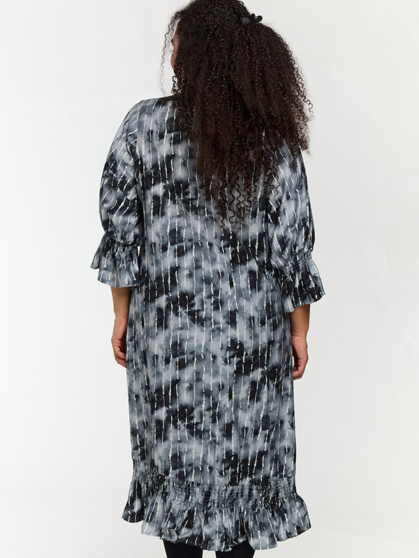 SCLARA - Plus Size Kjole fra Studio