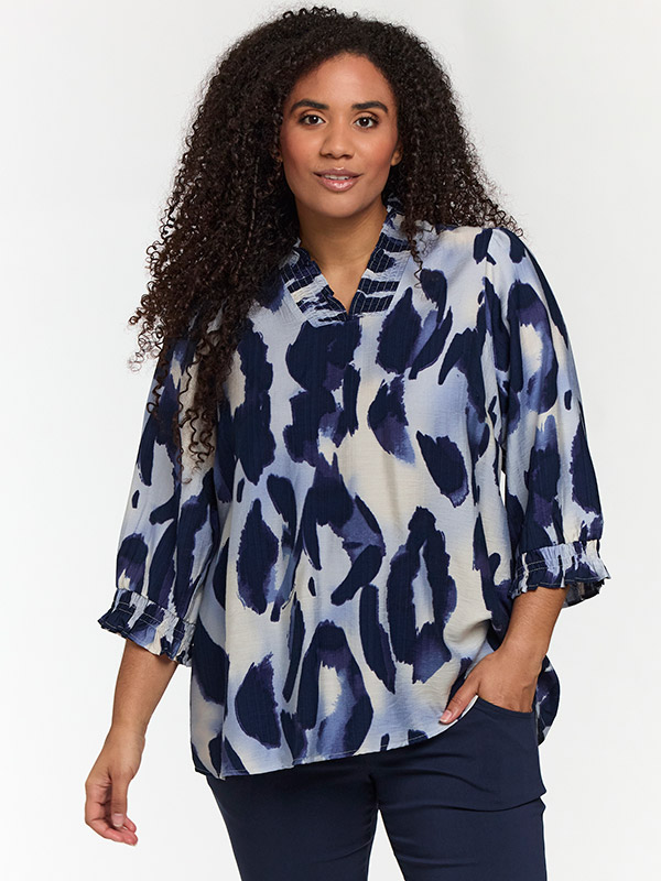 SFEODORA - Plus Size Bluse fra Studio