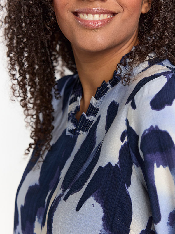 SFEODORA - Plus Size Bluse fra Studio