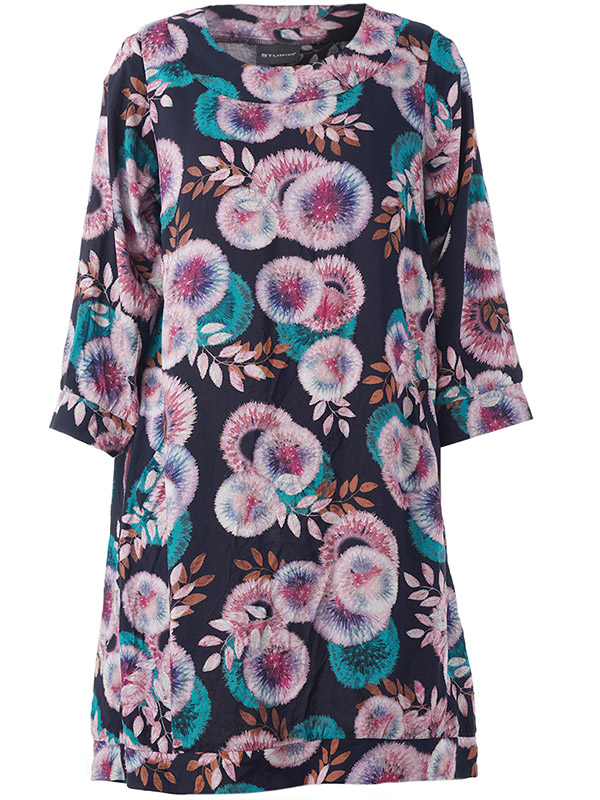 SLONETTA - Plus Size Kjole fra Studio