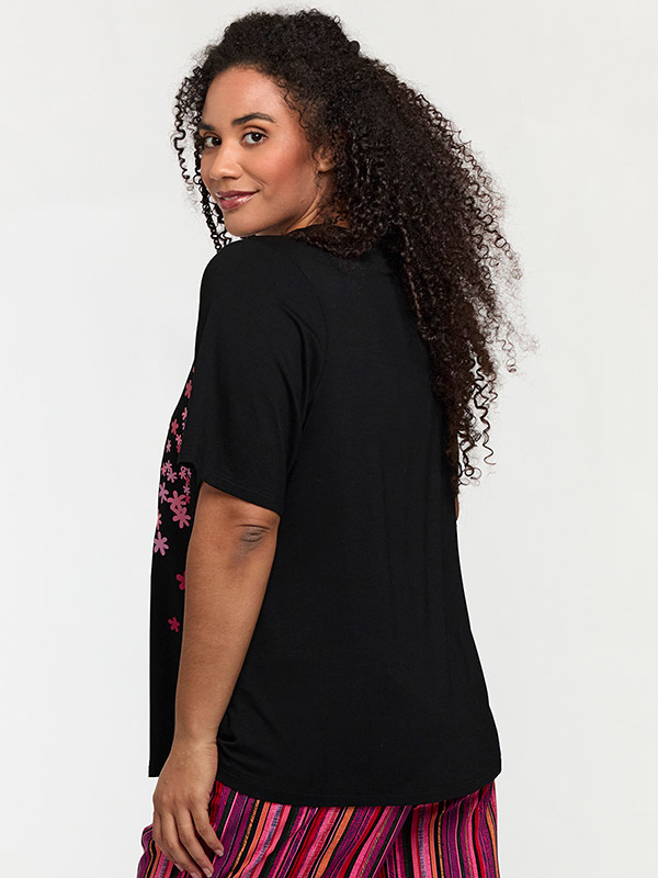 SBELLA - Plus Size T-shirt fra Studio