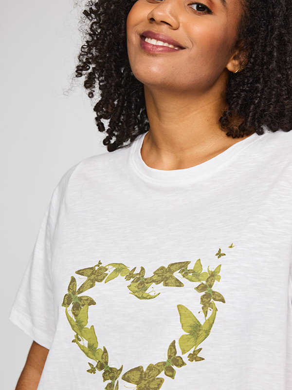 SBELLA - Plus Size T-shirt fra Studio