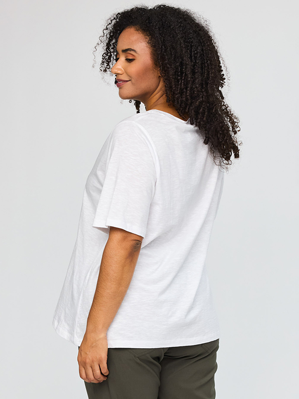 SBELLA - Plus Size T-shirt fra Studio