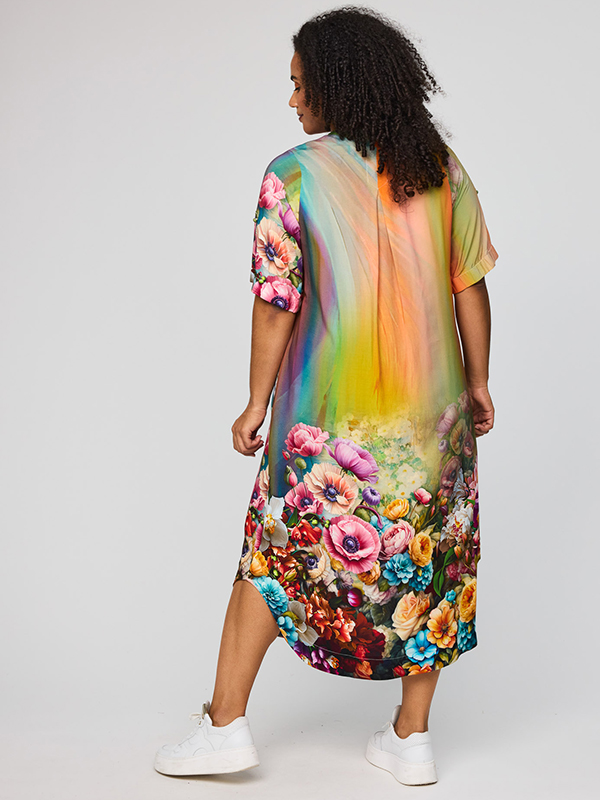 SBIDIANA - Plus Size Kjole fra Studio