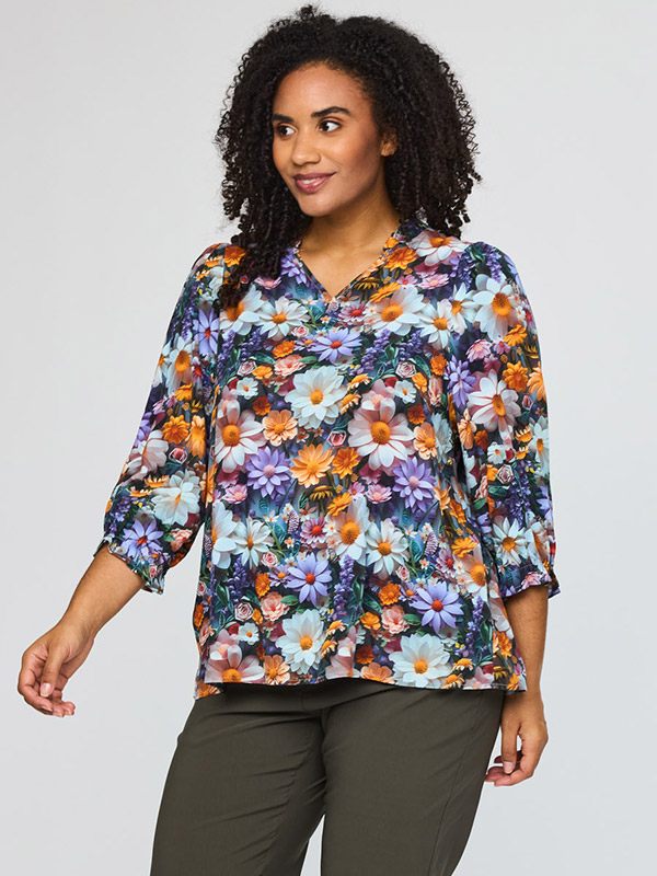 SASLAUG - Plus Size Bluse fra Studio