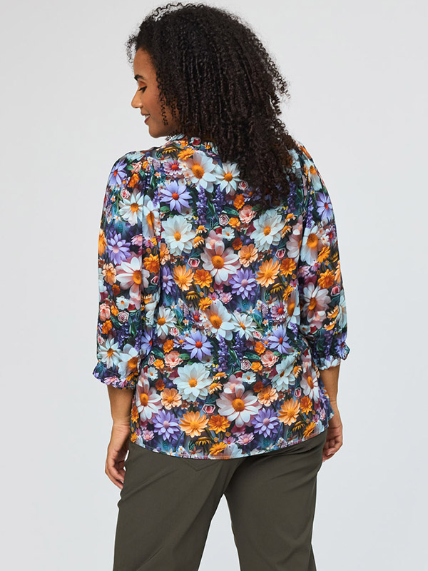 SASLAUG - Plus Size Bluse fra Studio