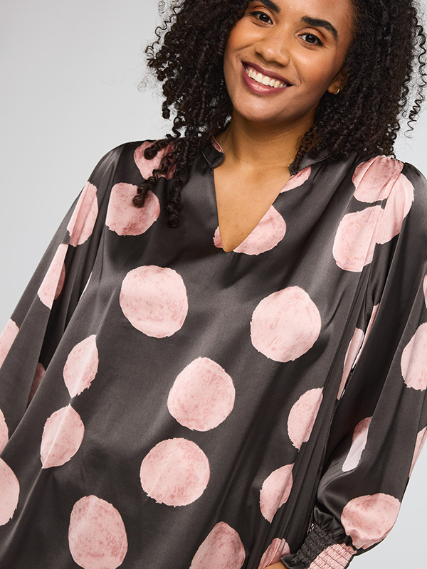 SHANNAH - Plus Size Bluse fra Studio