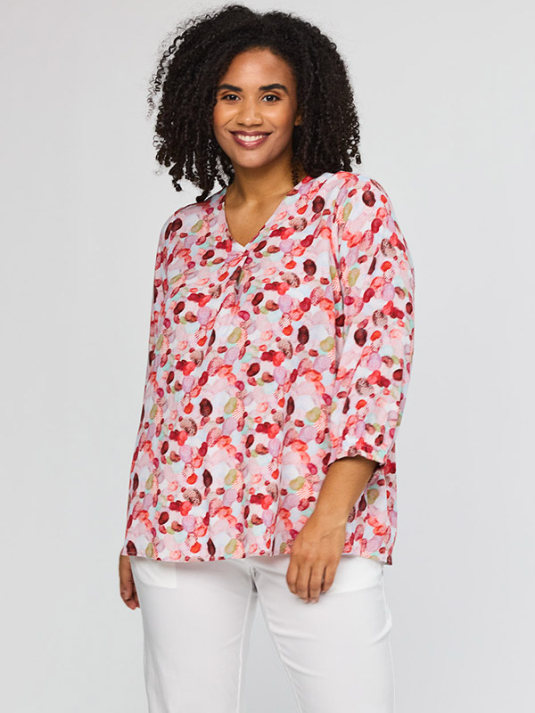 SJUSTINA - Plus Size Bluse fra Studio