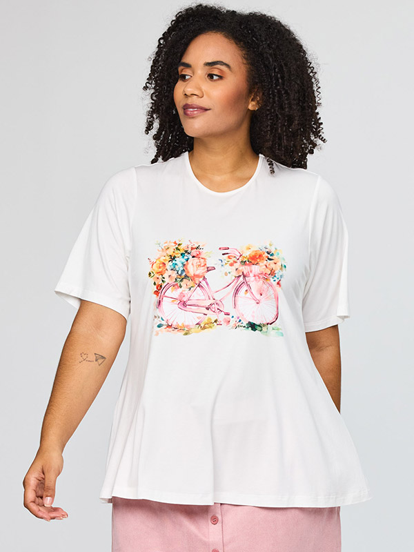 SBELLA - Plus Size T-shirt fra Studio