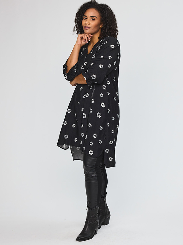 SSAPHINA - Plus Size Kjole fra Studio