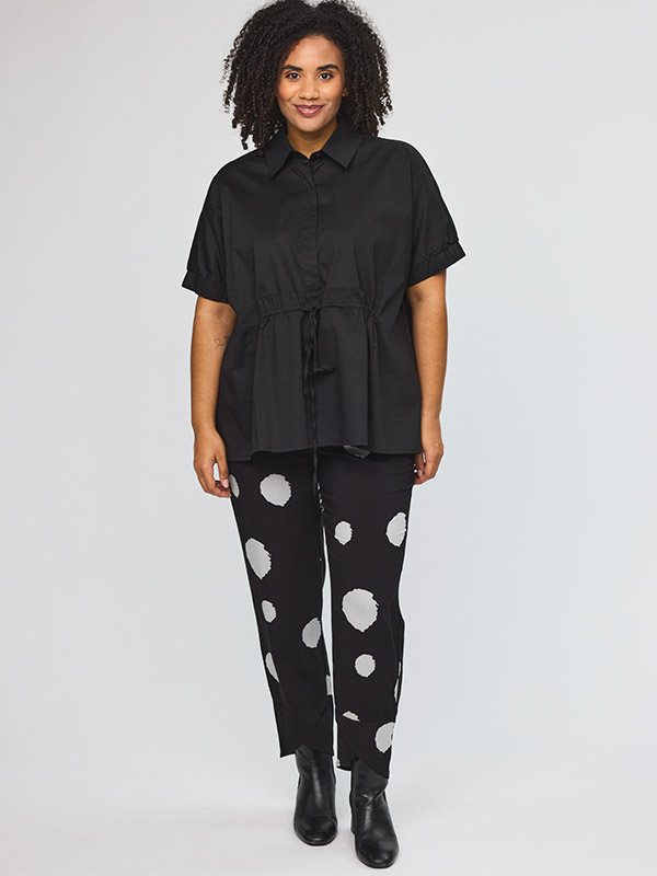 SVILDE - Plus Size Bluse fra Studio