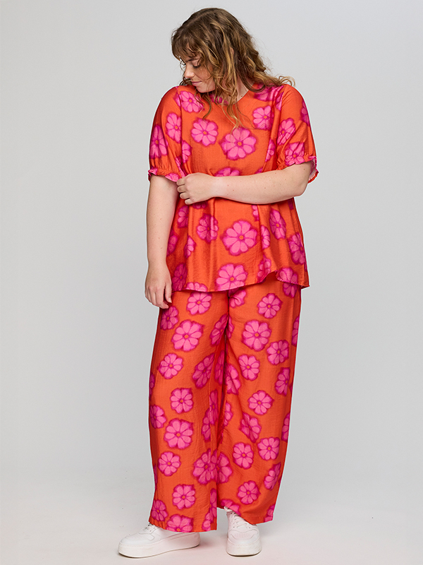 SKERRY - Plus Size Bluse fra Studio