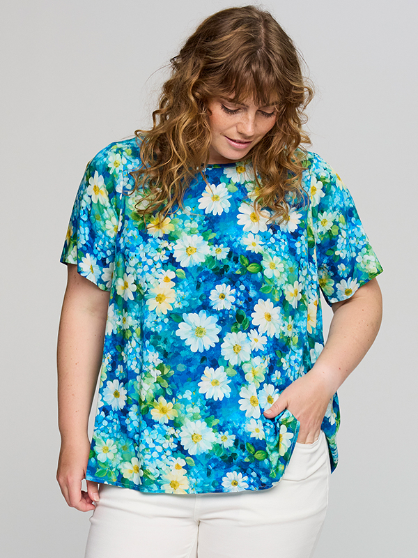 SKIMMA - Plus Size T-skjorte fra Studio