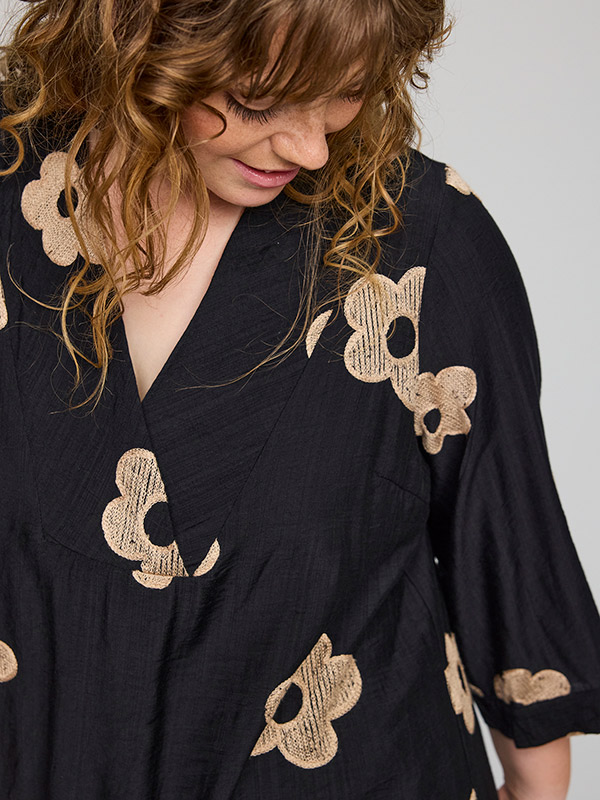 SANNABELLE - Plus Size Tunika fra Studio