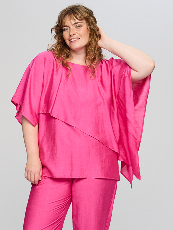 SATHENA - Plus Size Bluse fra Studio