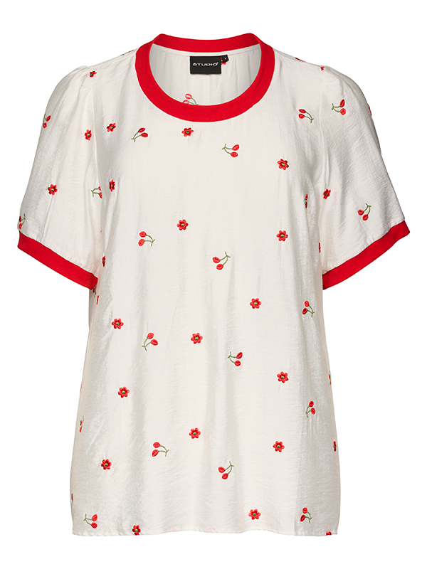 SAVA - Plus Size T-skjorte fra Studio