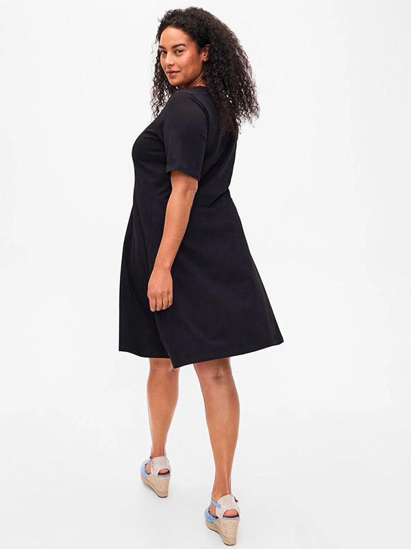 POLLY - Plus Size Kjole fra Zizzi