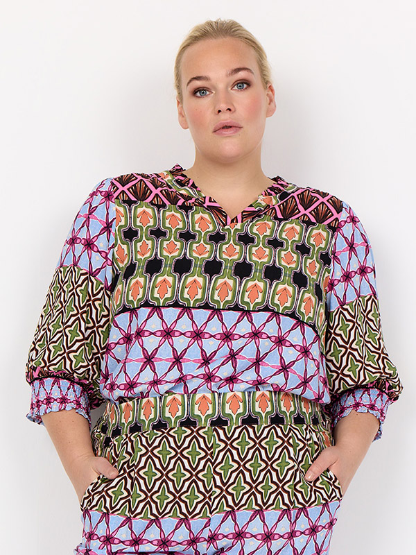 WA-MELIKA - Plus Size Bluse fra Wasabi Concept