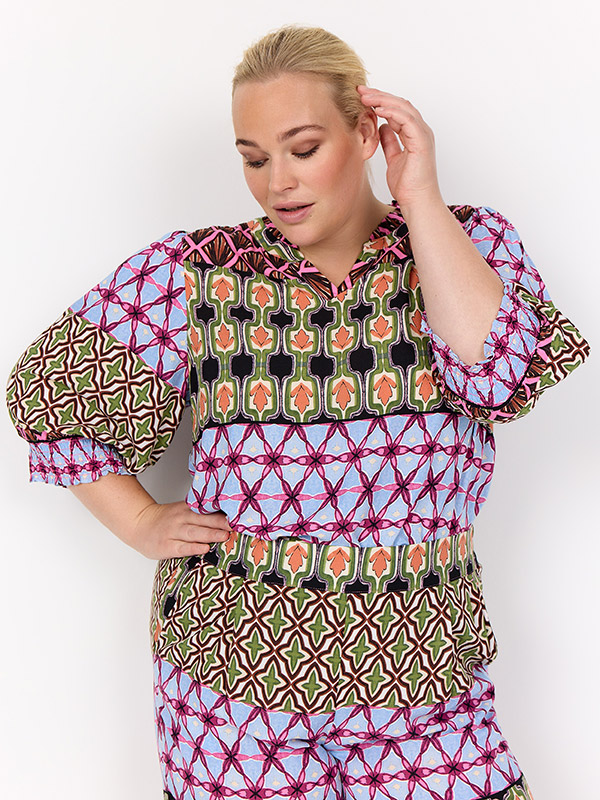 WA-MELIKA - Plus Size Bluse fra Wasabi Concept