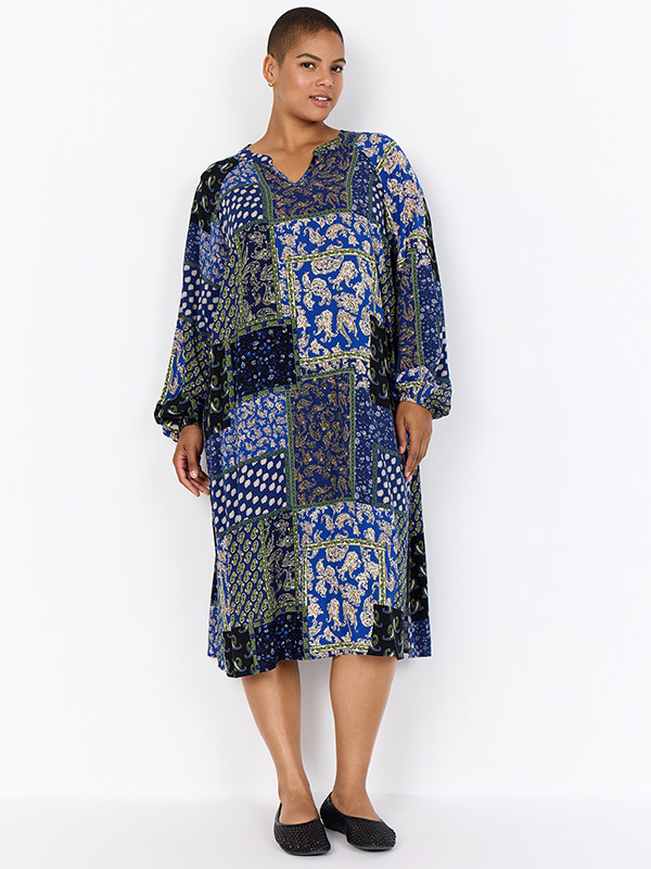 WA-NEA - Plus Size Kjole fra Wasabi Concept