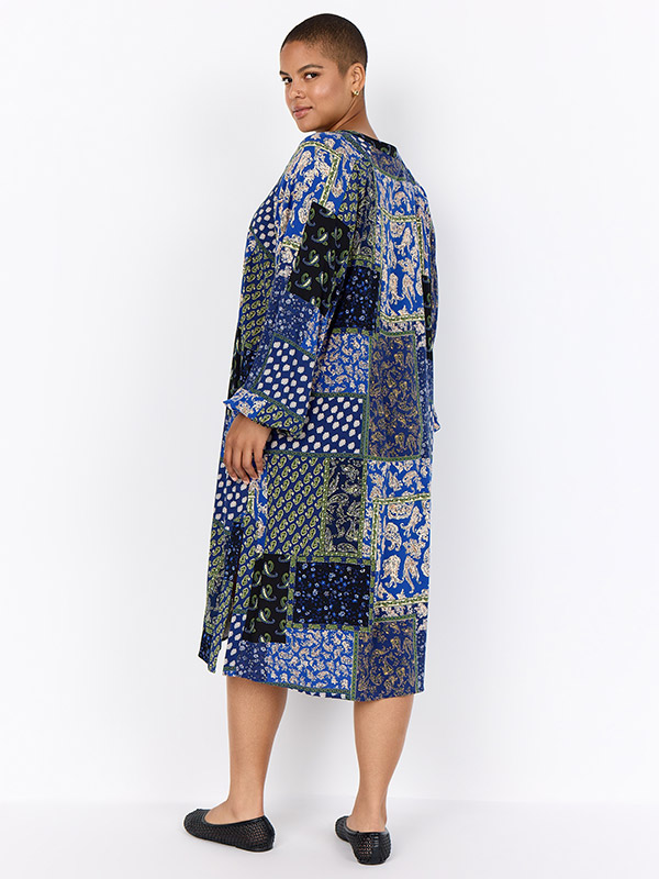 WA-NEA - Plus Size Kjole fra Wasabi Concept