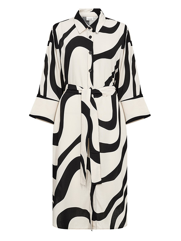 WA-CHANITA - Plus Size Kjole fra Wasabi Concept