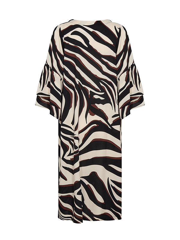 WA-SALMA - Plus Size Kjole fra Wasabi Concept