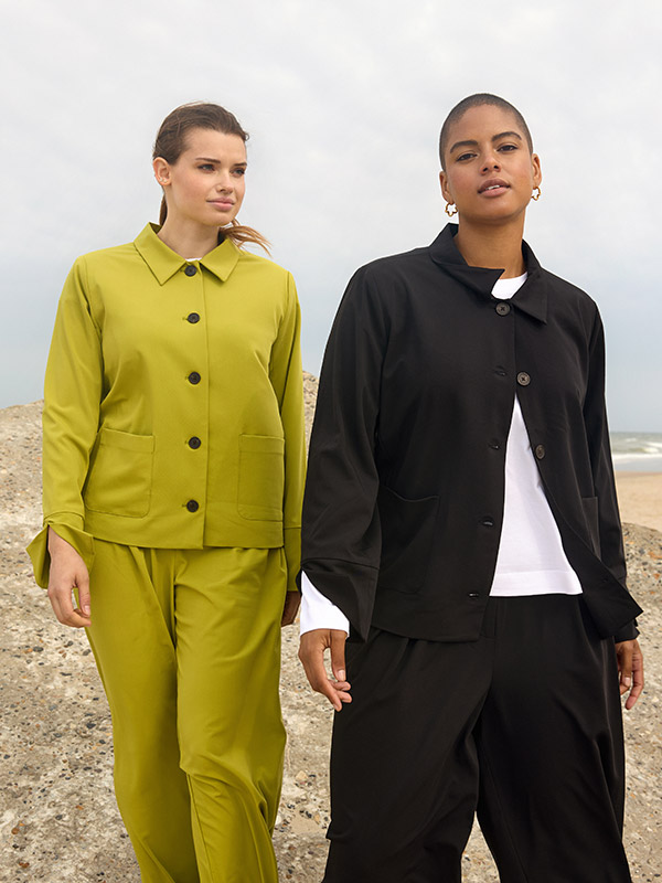 WA-SALLY - Plus Size Jakke fra Wasabi Concept