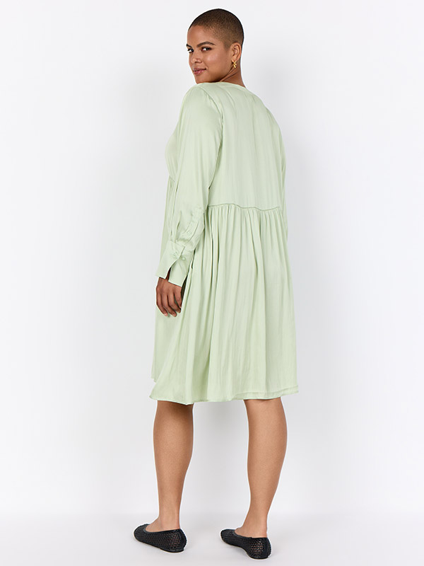 WA-SAVANNA - Plus Size Kjole fra Wasabi Concept