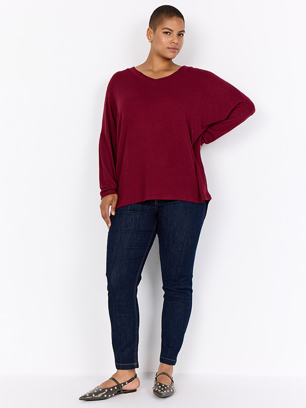 WA-SIMONE - Plus Size Genser fra Wasabi Concept
