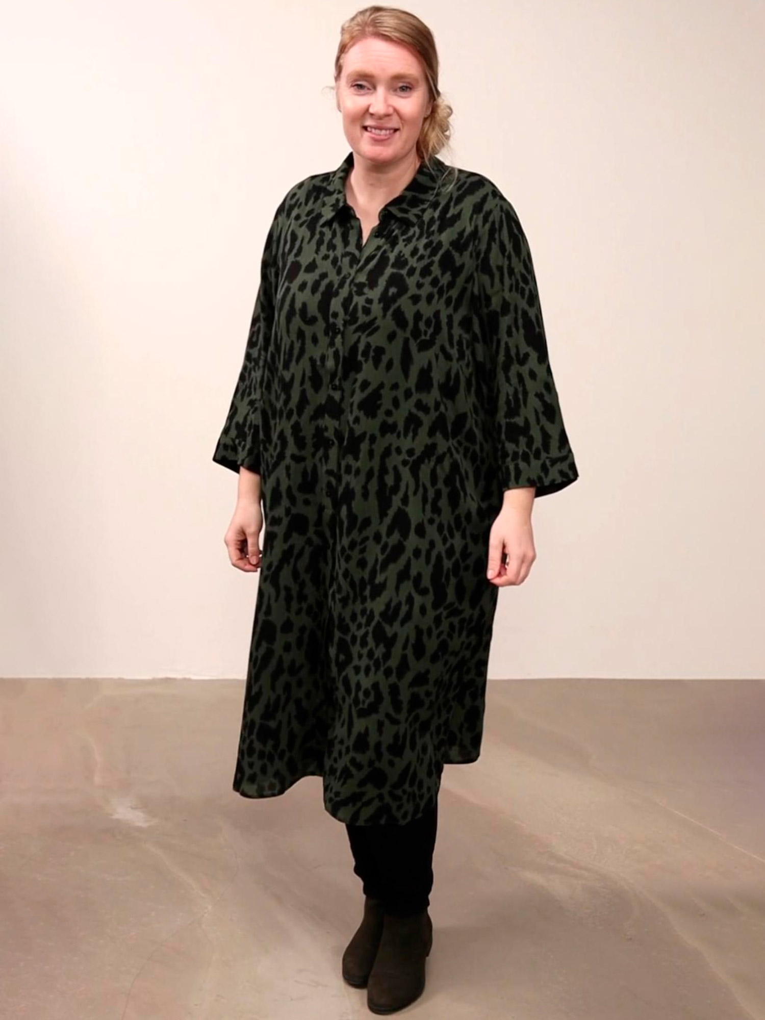 STOCKBRIDGE  - Plus Size Kjole fra Aprico