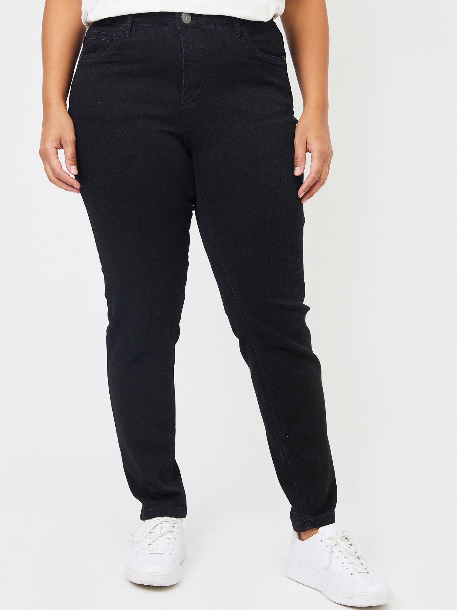 MILAN - Svarte stretch jeans fra Adia