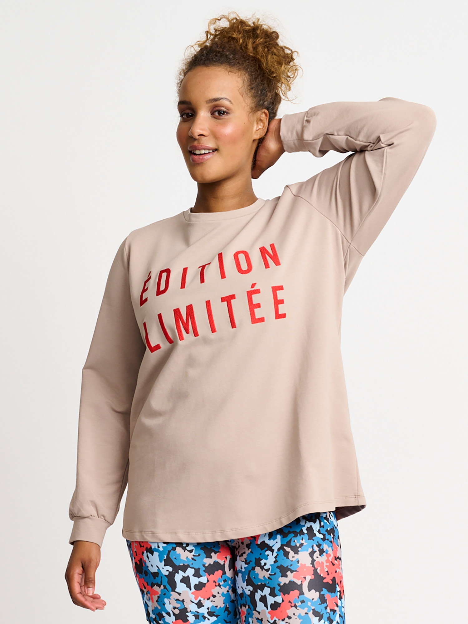 Sweatshirt Med Frontprint fra Aprico