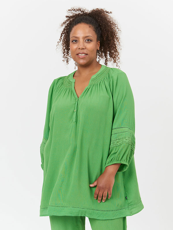 Bluse fra Adia