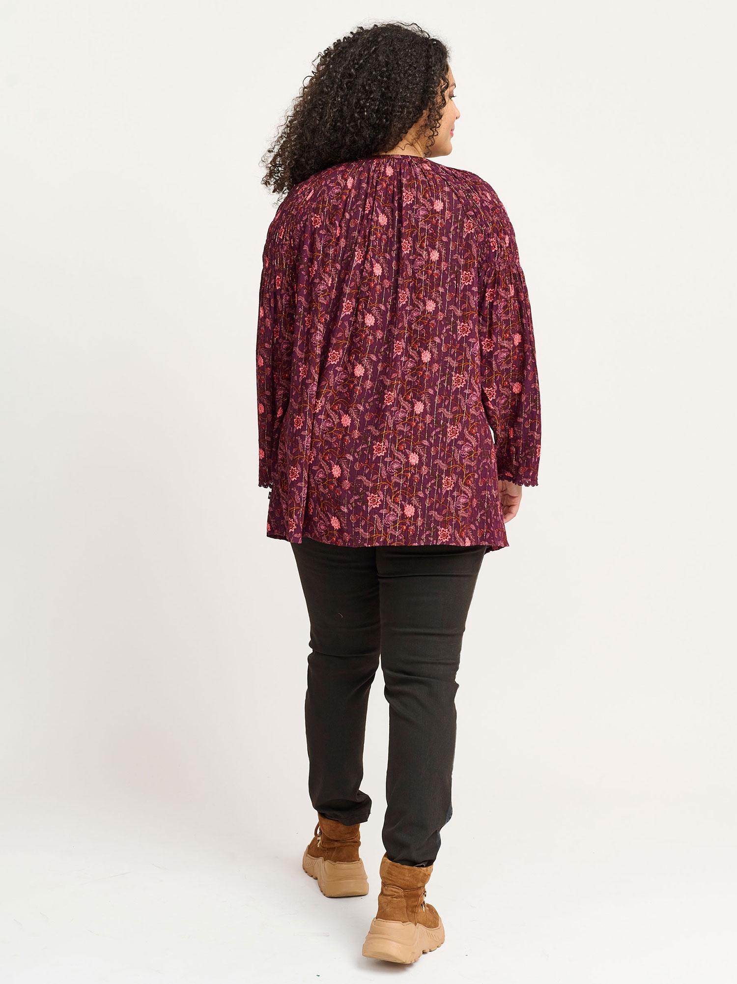 MABEL  - Plus Size Bluse fra Adia