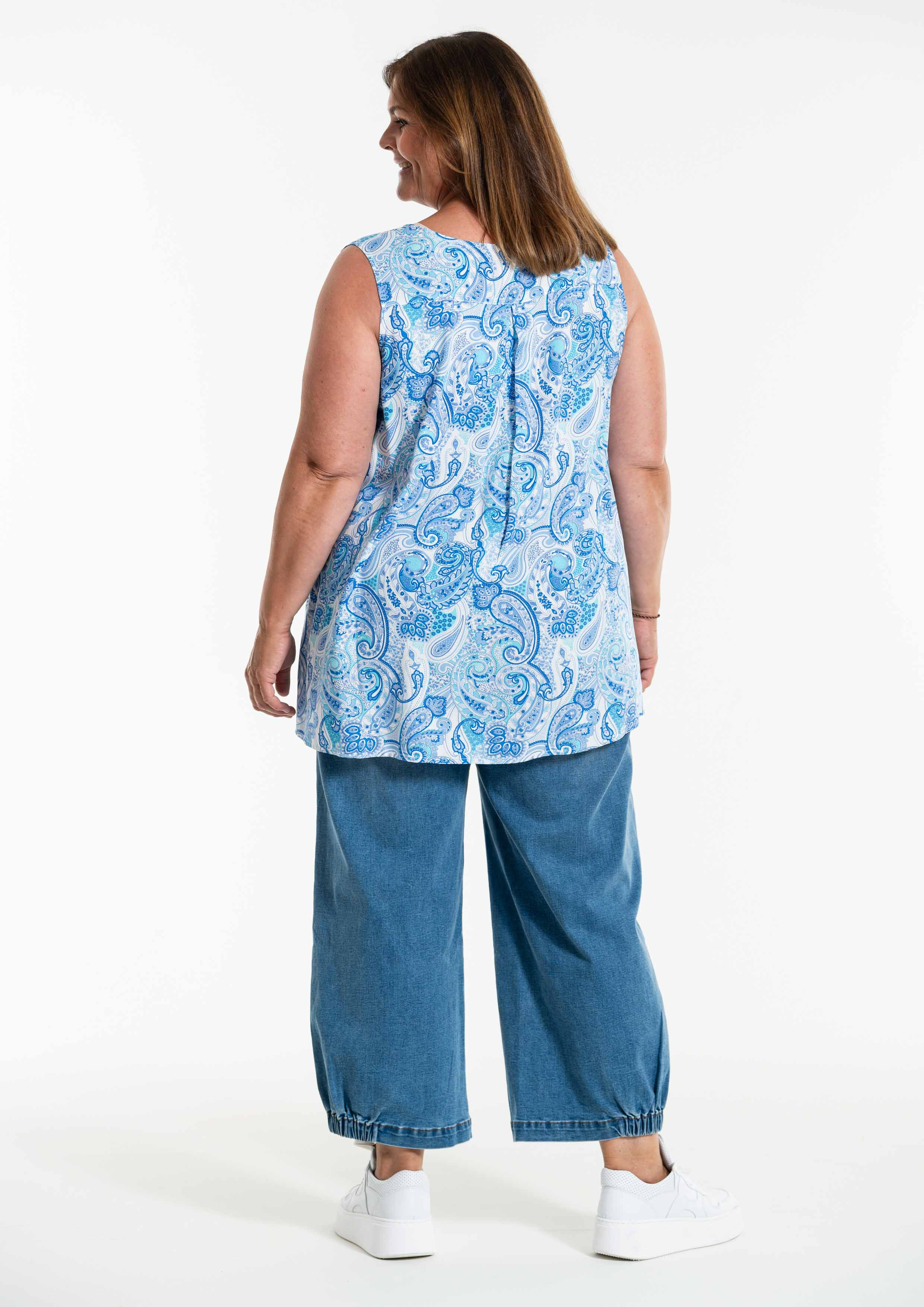 BEATA - Plus Size Topp fra Gozzip