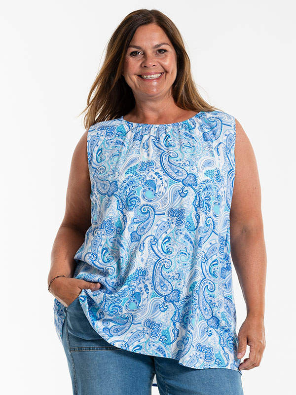 BEATA - Plus Size Topp fra Gozzip