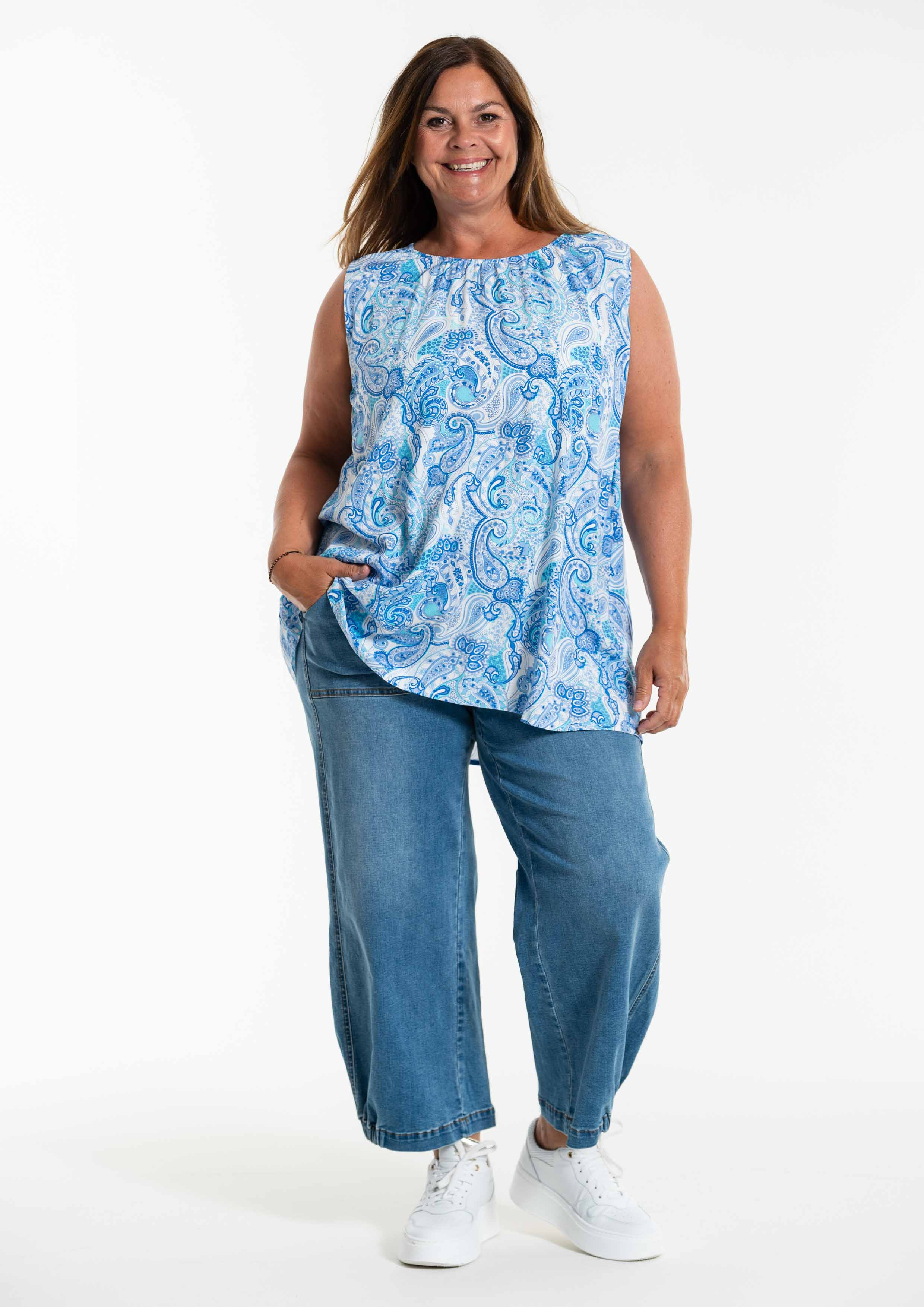 BEATA - Plus Size Topp fra Gozzip