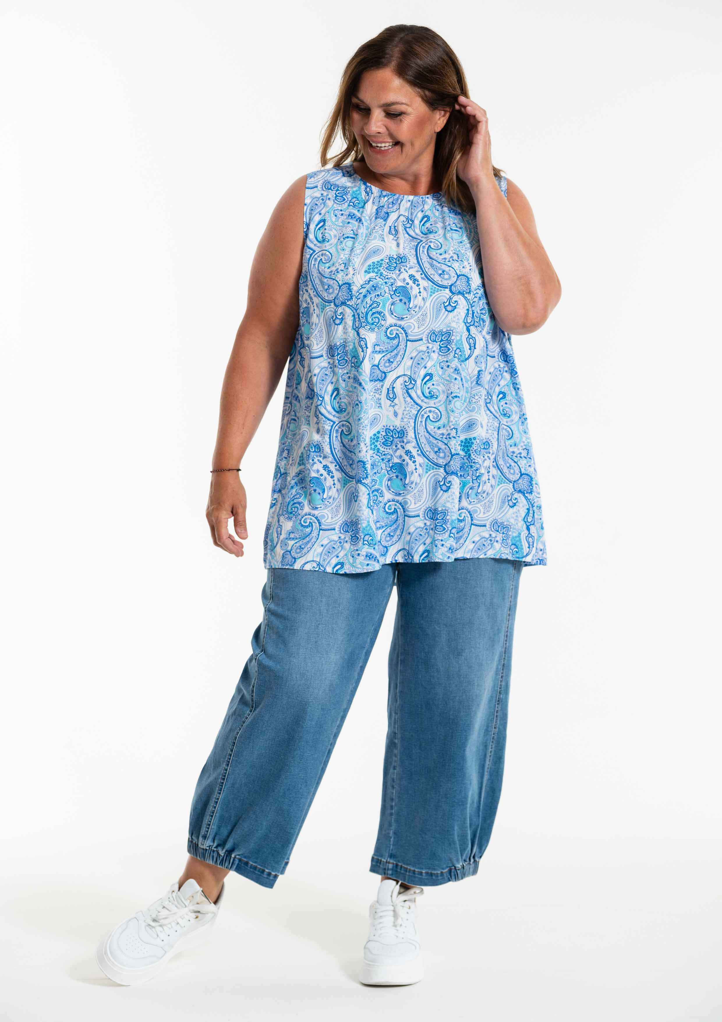 BEATA - Plus Size Topp fra Gozzip