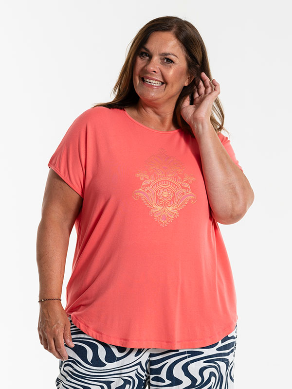 GITTE - Plus Size T-shirt fra Gozzip