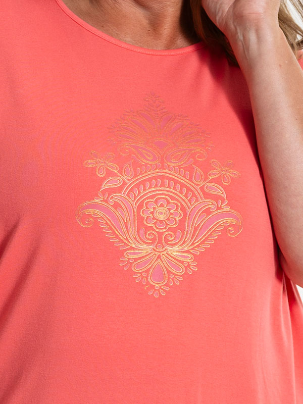 GITTE - Plus Size T-shirt fra Gozzip