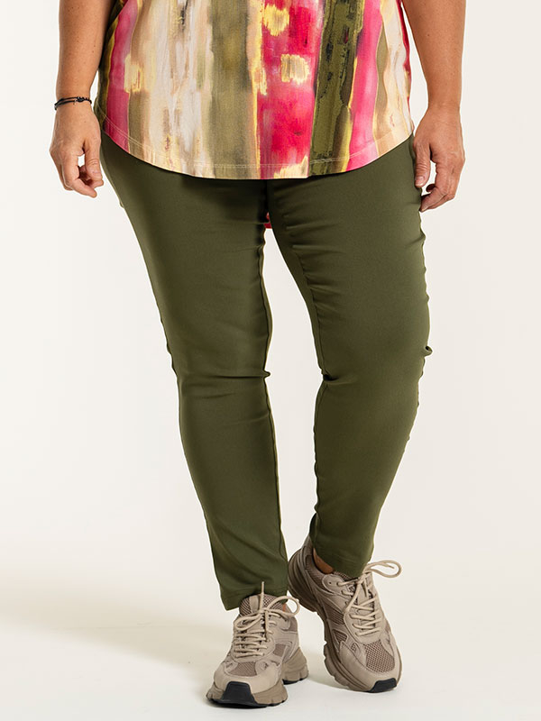 CLARA - Plus Size Bukser fra Gozzip