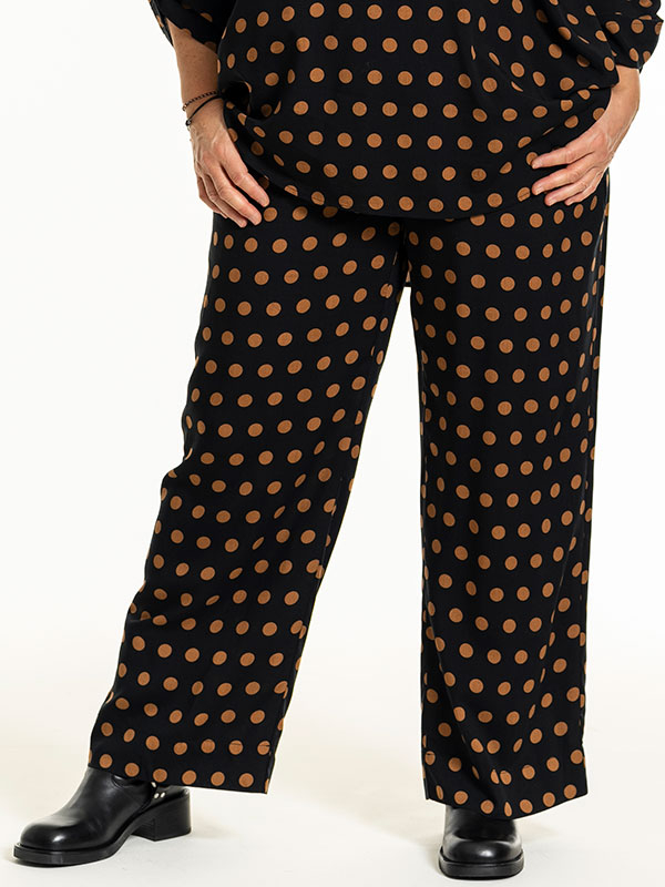 MARGRETHE - Plus Size Bukser fra Gozzip