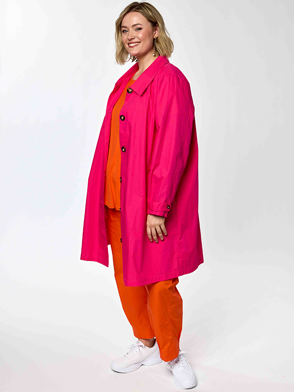 GBEATRICE - Plus Size Frakk fra Gozzip